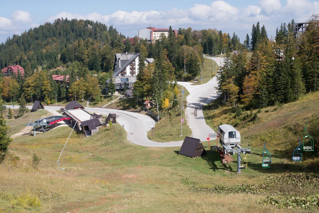 Apartments Ogorjelica Jahorina Eksteriør bilde